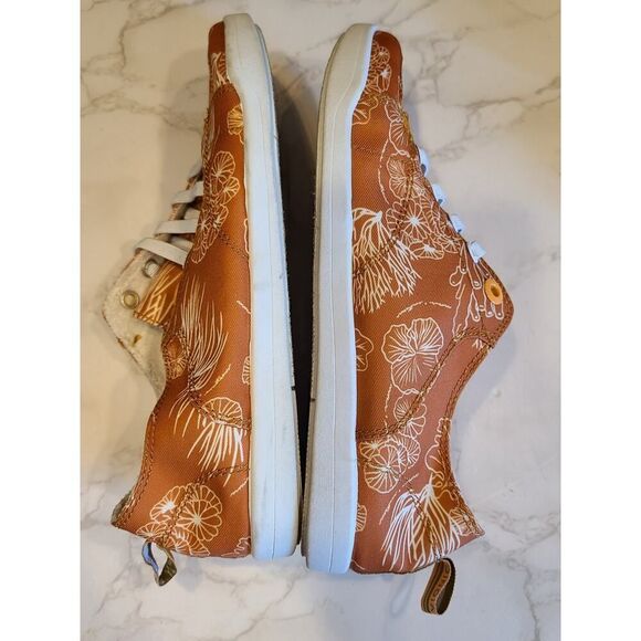 Vionic Pismo Lace-Up Shoes, Starfish Coral Print White Rubber Sole Beachy | 7 - Picture 8 of 12